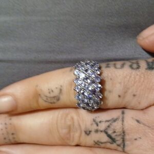 Tanzinite ring